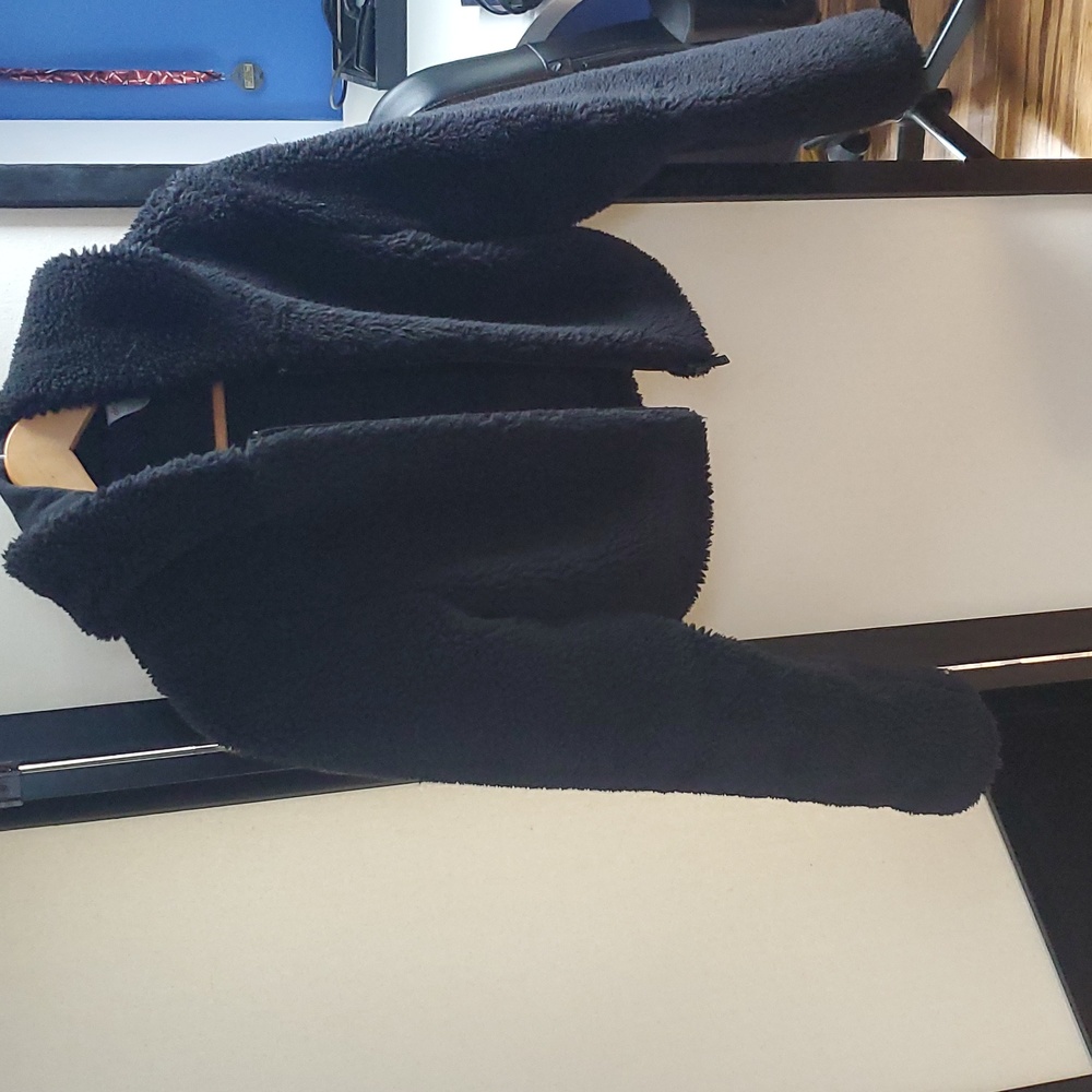 Alo yoga crop teddy jacket